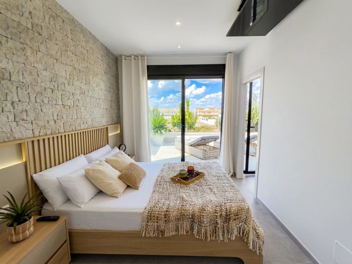 Image No.25-3 Bed Villa for sale
