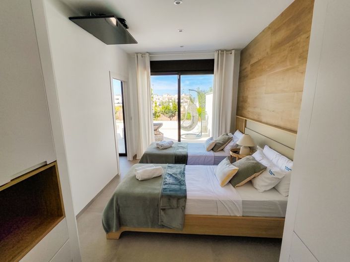 Image No.29-3 Bed Villa for sale