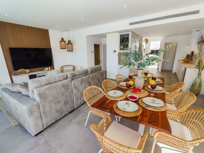Image No.8-3 Bed Villa for sale