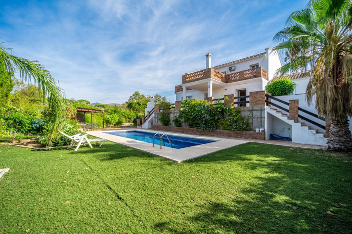 Image No.8-4 Bed Villa for sale