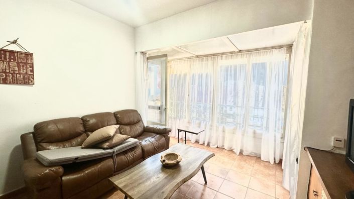 Image No.1-4 Bed Apartment for sale