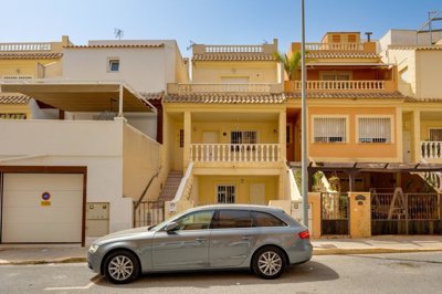 1 - Los Montesinos, Townhouse
