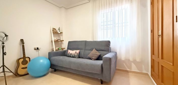 Image No.8-2 Bed Apartment for sale