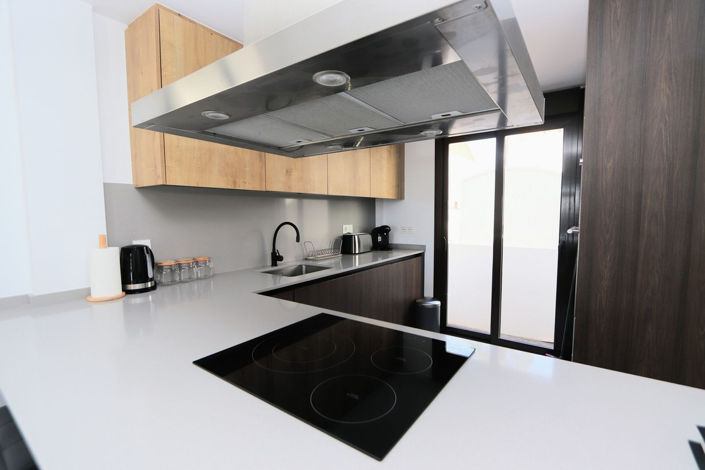 Image No.12-3 Bed House for sale