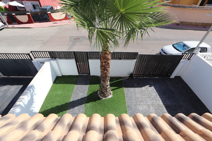 Image No.27-3 Bed House for sale