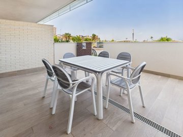 9775seafront2bedroom2bathroomapartmentwithstu