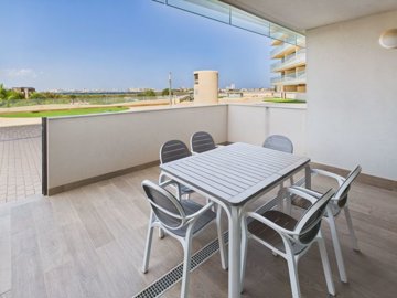 9775seafront2bedroom2bathroomapartmentwithstu