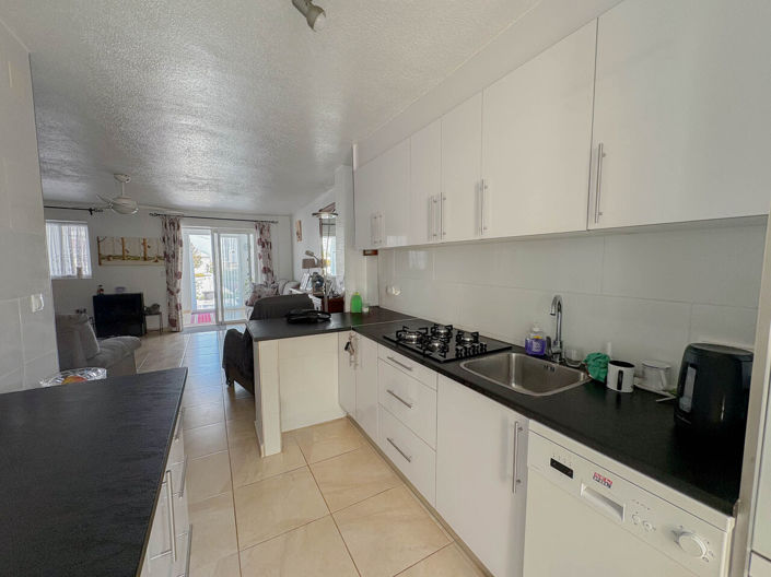 Image No.11-3 Bed Townhouse for sale