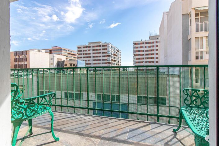 Image No.1-3 Bed Apartment for sale
