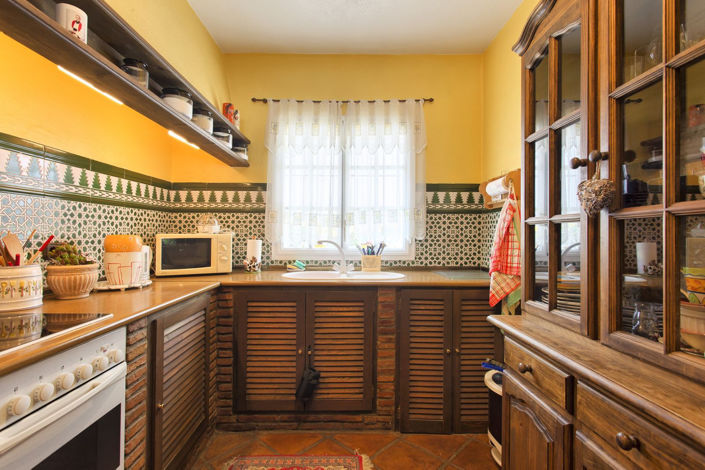 Image No.8-3 Bed Townhouse for sale