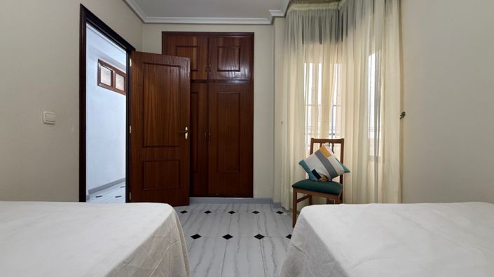 Image No.16-3 Bed Apartment for sale