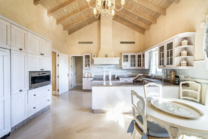 Image No.6-7 Bed Villa for sale