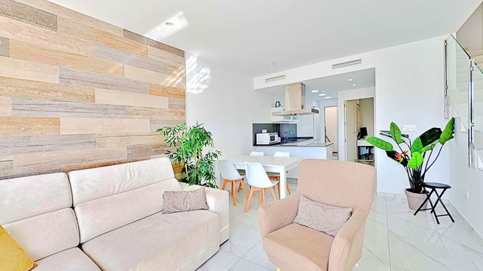 Image No.7-3 Bed Townhouse for sale