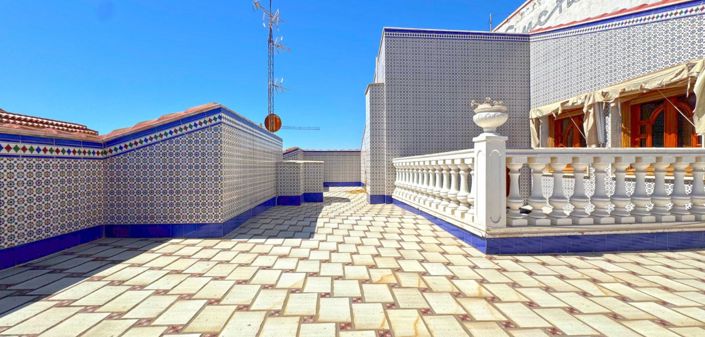 Image No.1-6 Bed Duplex for sale