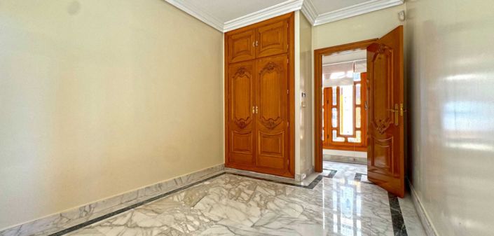 Image No.17-6 Bed Duplex for sale