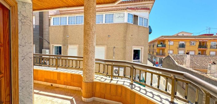 Image No.25-6 Bed Duplex for sale