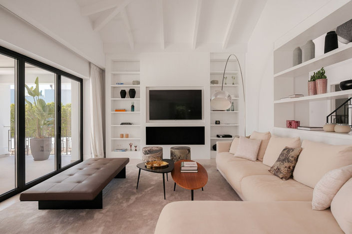 Image No.3-5 Bed Villa for sale