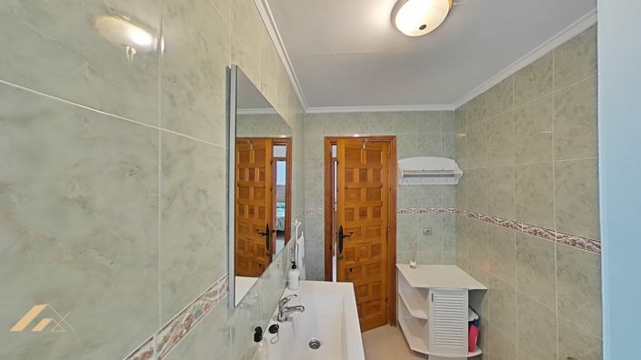 Image No.29-3 Bed Villa for sale