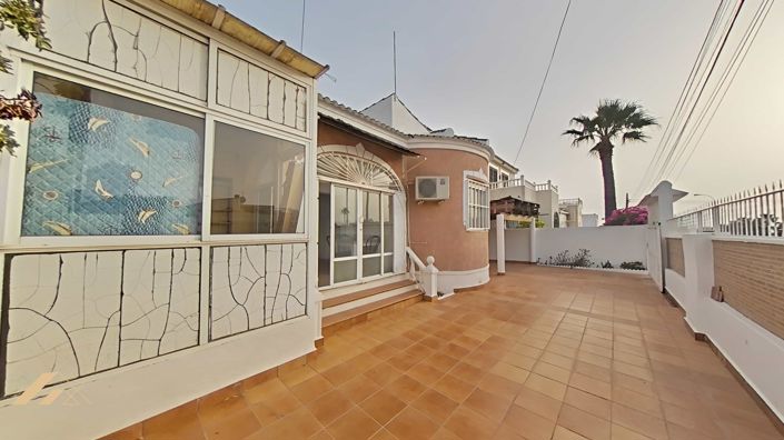 Image No.8-3 Bed Villa for sale