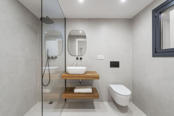 Image No.23-4 Bed Townhouse for sale