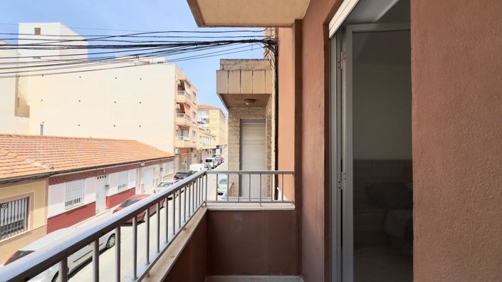 Image No.18-3 Bed Apartment for sale