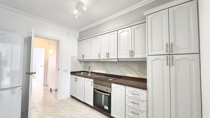 Image No.21-3 Bed Apartment for sale