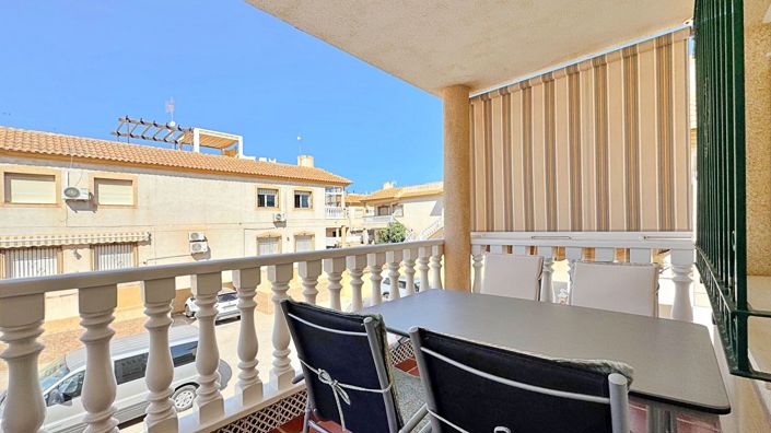 Image No.16-2 Bed House for sale