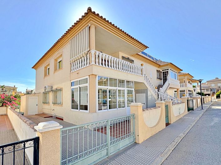Image No.2-Appartement de 2 chambres à vendre à Orihuela Costa