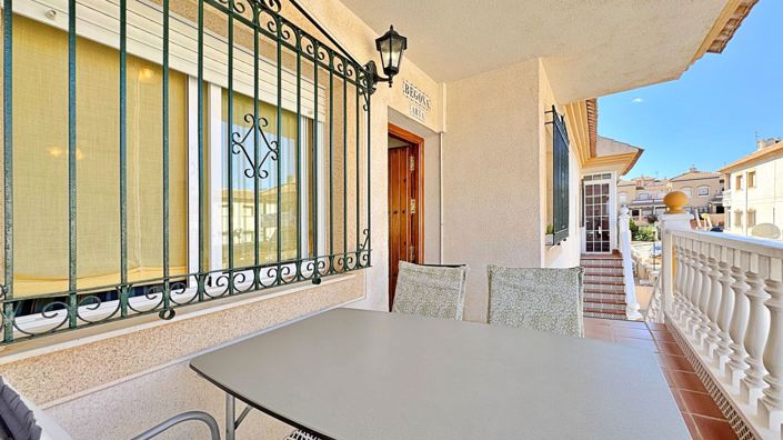 Image No.27-2 Bed House for sale