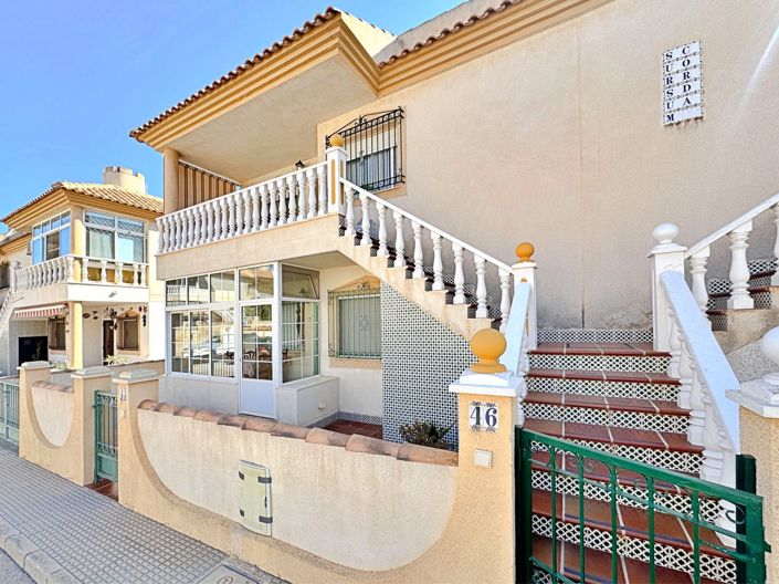 Image No.27-2 Bed Property for sale