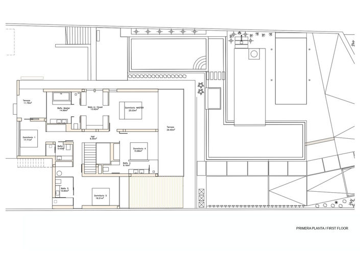 Image No.37-4 Bed Townhouse for sale