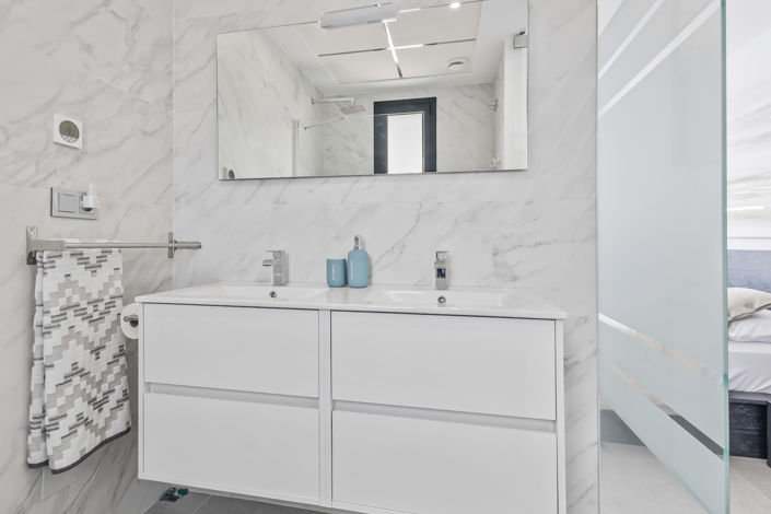 Image No.19-4 Bed Villa for sale