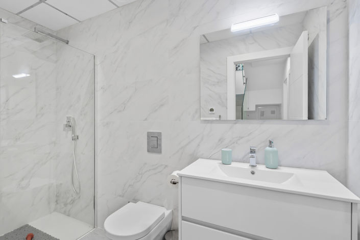 Image No.4-4 Bed Villa for sale