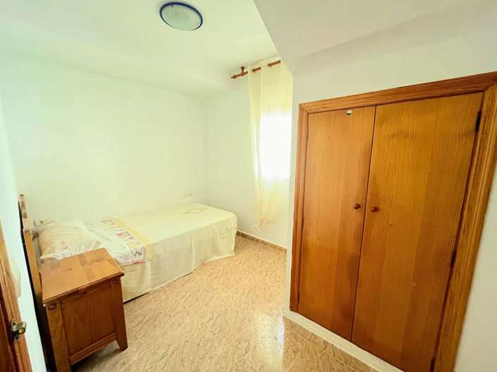 Image No.15-5 Bed Townhouse for sale