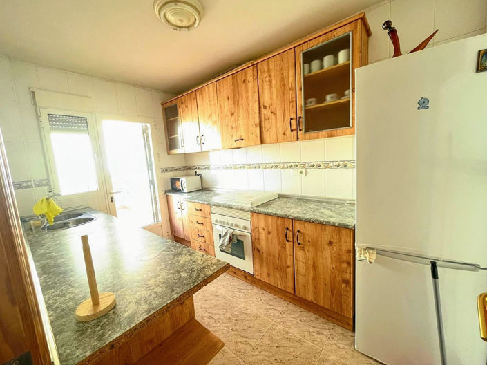 Image No.2-5 Bed House for sale