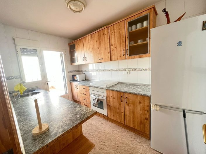 Image No.2-5 Bed House for sale