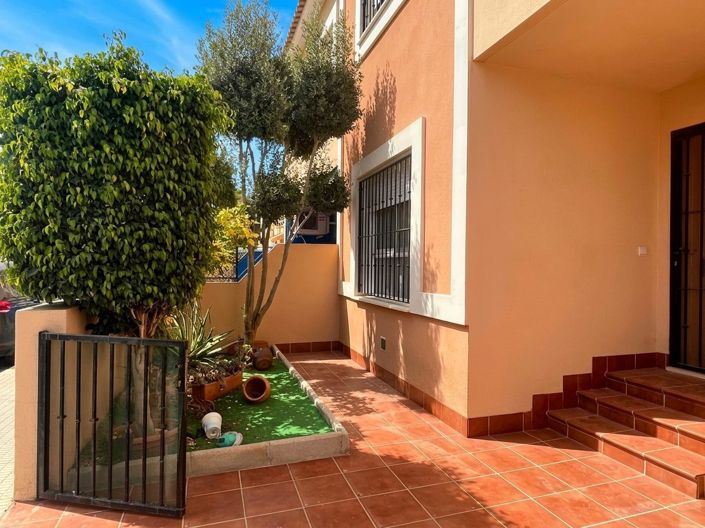 Image No.20-5 Bed House for sale