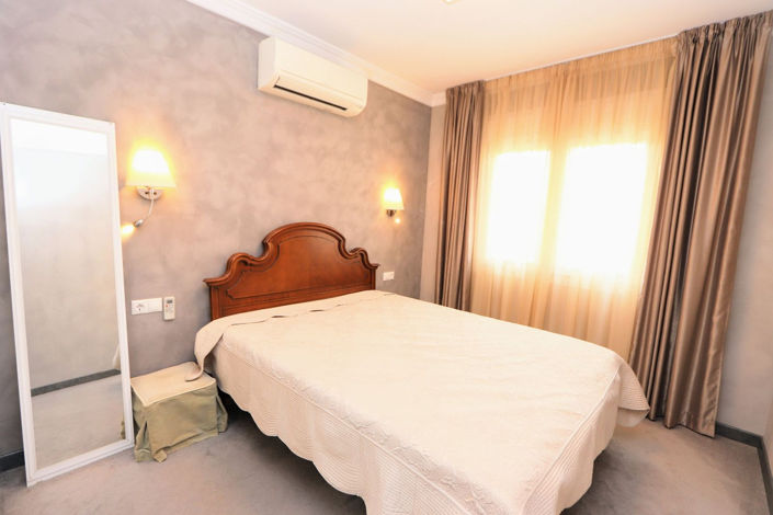 Image No.16-3 Bed House for sale