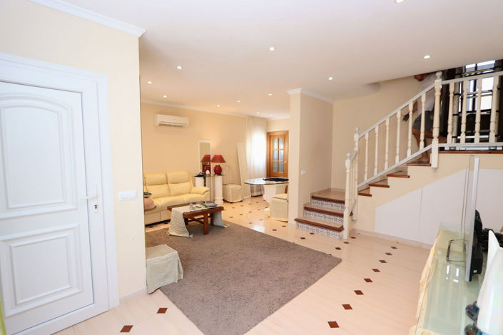 Image No.5-3 Bed House for sale