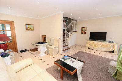 9-467d0cee5b725f3ef65f102a0c2e69c0