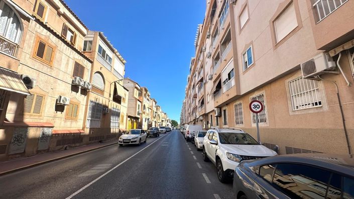 Image No.4-Appartement de 2 chambres à vendre à Torrevieja