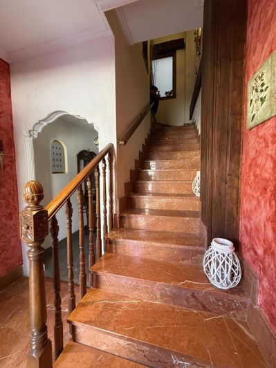 Image No.34-4 Bed Townhouse for sale