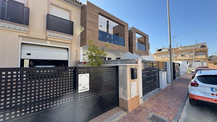 Image No.2-2 Bed Bungalow for sale