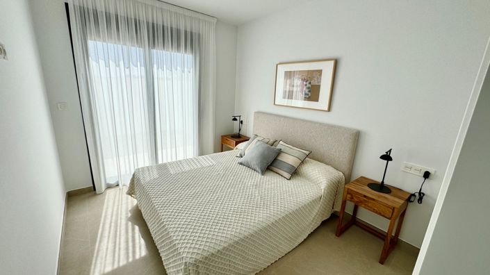 Image No.36-2 Bed Bungalow for sale