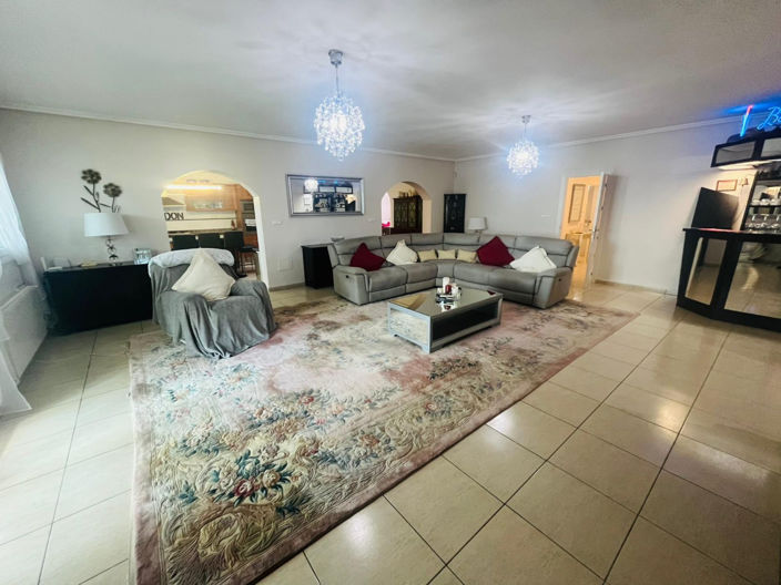 Image No.34-6 Bed Villa for sale