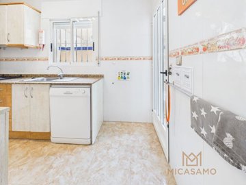 9784spaciousvillawith3bedroomsand2bathroomses