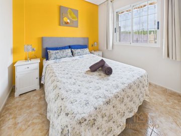 9784spaciousvillawith3bedroomsand2bathroomses