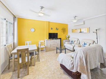 9784spaciousvillawith3bedroomsand2bathroomses