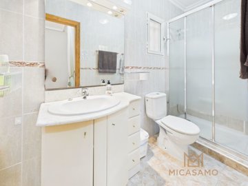 9784spaciousvillawith3bedroomsand2bathroomses