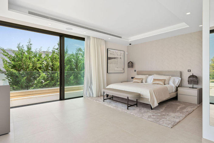 Image No.17-4 Bed Villa for sale